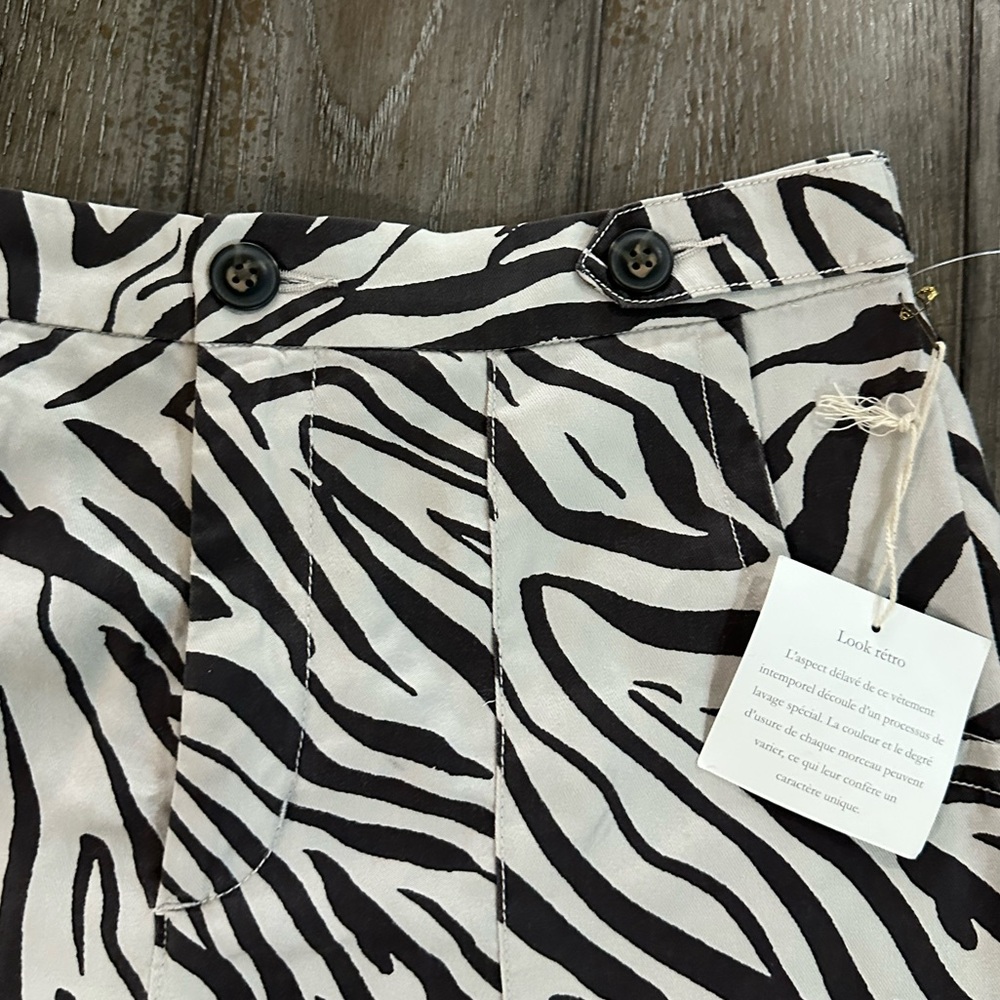 Cynthia Rowley Zebra Print Women's Shorts - Picture 5 of 14